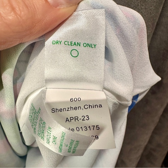 Lilly Pulitzer Silk Maxi Dress Tropical Print Chain Strap Size 2 - Picture 5 of 12